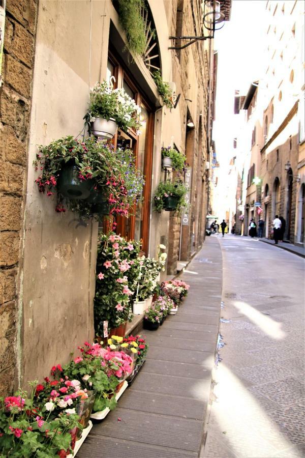 Historic Center! Charming Traditional Florentine Building - Ac,Wifi - By Likehomeflorence Exterior photo